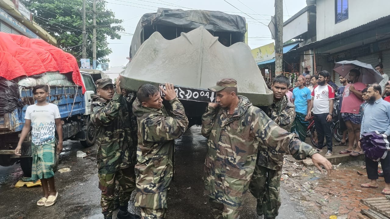 ফেনী জেলায় বন্যা পরিস্থিতি; প্রস্তুতি কার্যক্রম শুরু করেছে বাংলাদেশ সেনাবাহিনী